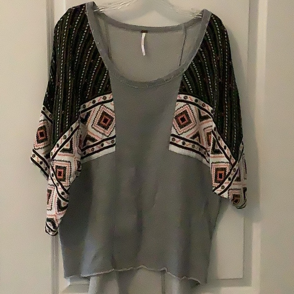 Free People Boho               Patterned Top
Size S